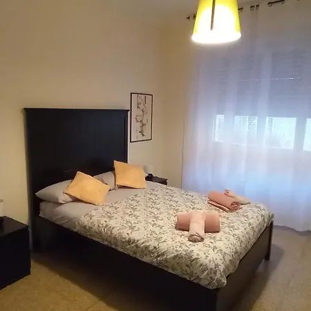 Flat * باري
